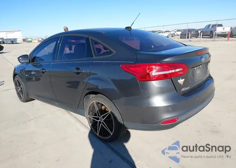 2017 Ford Focus Sel z USA, uszkodzony, nr VIN 1FADP3H2XHL270826